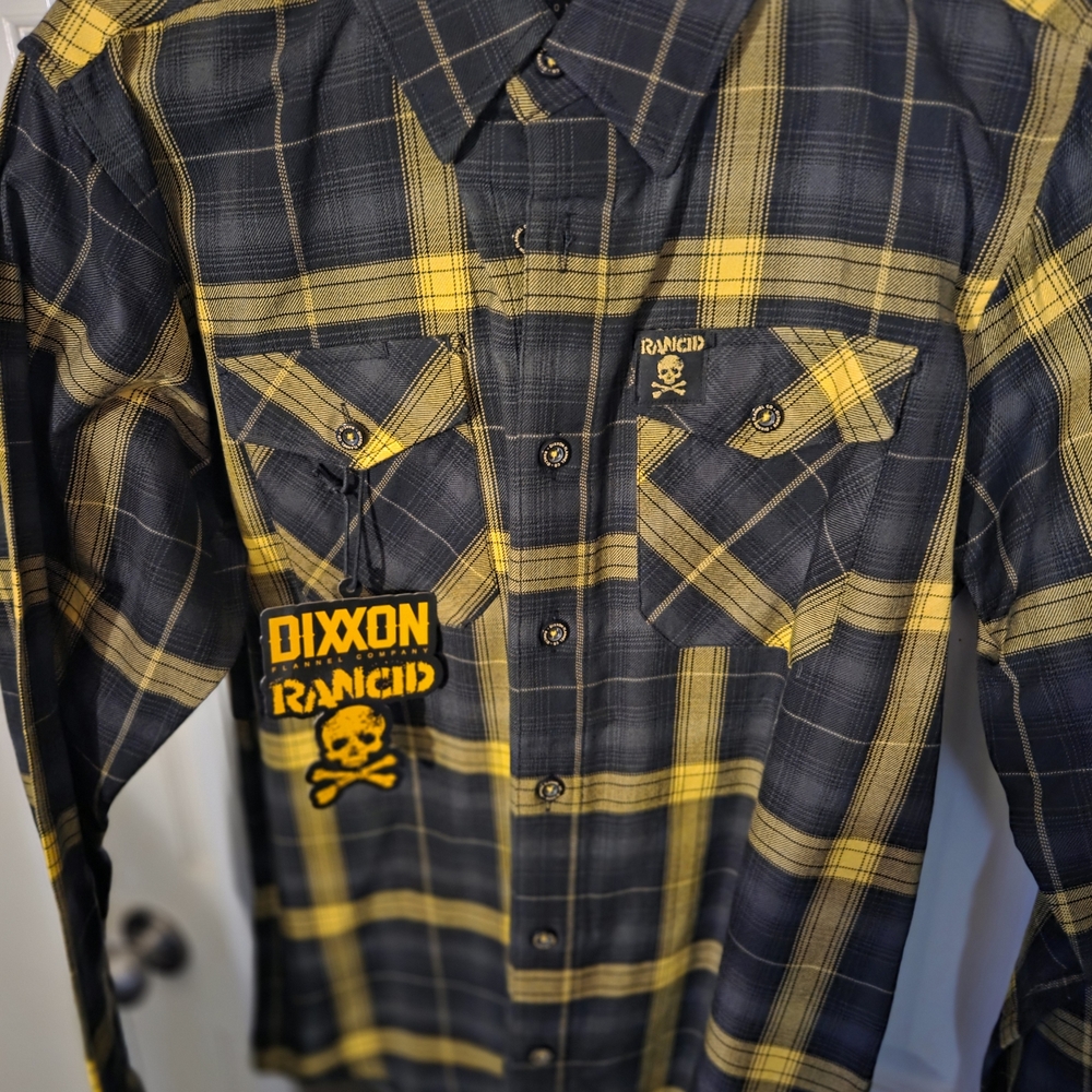 DIXXON Men’s Black & Yellow Plaid Button-Down Shirt
